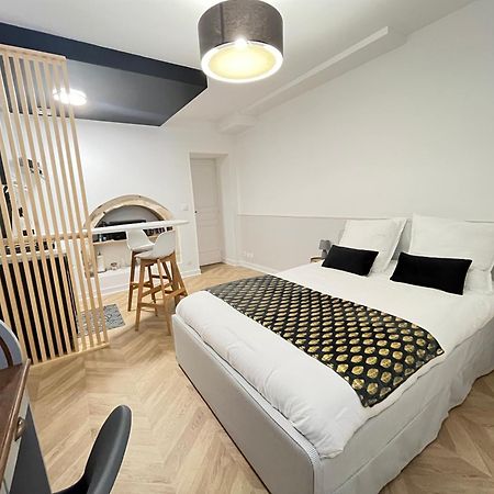 Le Studio Haslay Seraucourt En Plein Coeur De Ville De Bourges - Charme De L Ancien Et Confort Contemporain 部屋 写真