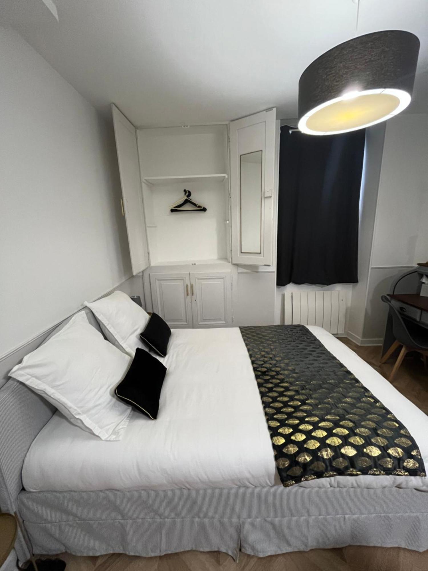 Le Studio Haslay Seraucourt En Plein Coeur De Ville De Bourges - Charme De L Ancien Et Confort Contemporain エクステリア 写真