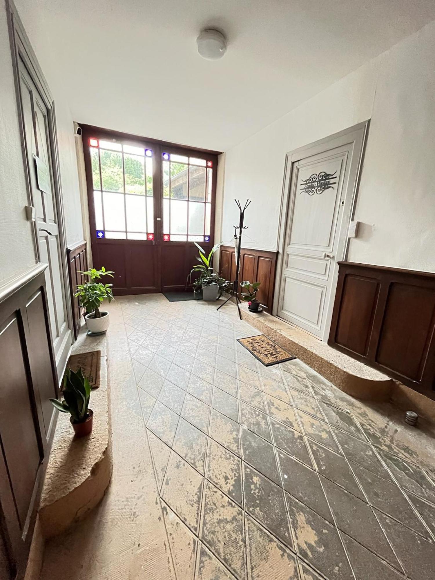 Le Studio Haslay Seraucourt En Plein Coeur De Ville De Bourges - Charme De L Ancien Et Confort Contemporain エクステリア 写真